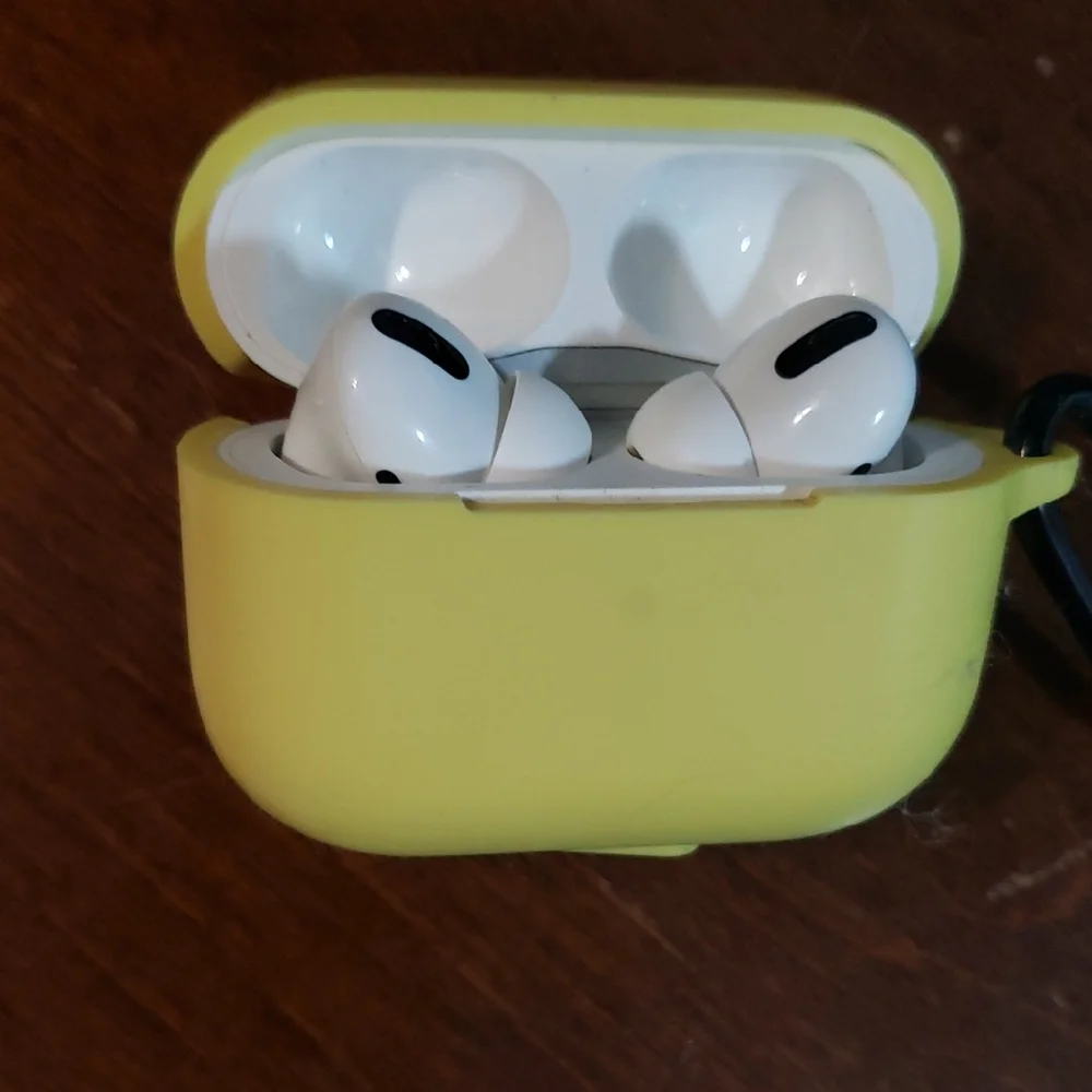Apple AirPods Pro Gen 1 Wireless Earbuds with Yellow Case